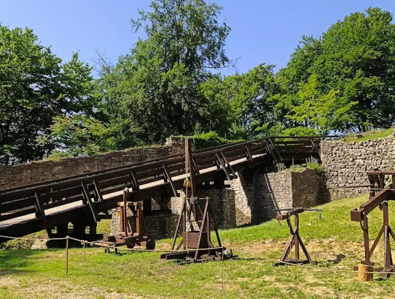Lipowiec Castle, Wygiełzów, Lesser Poland Voivodeship, Poland, Poland